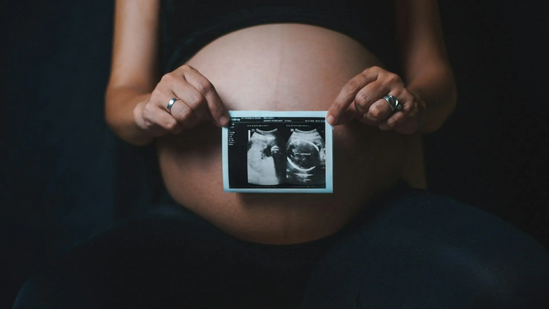 Рання вагітність збільшує ризик передчасної смерті жінки удвічі.