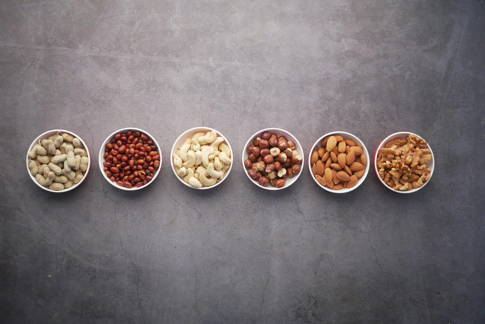 Як впливає споживання горіхів на ваш організм та його стан